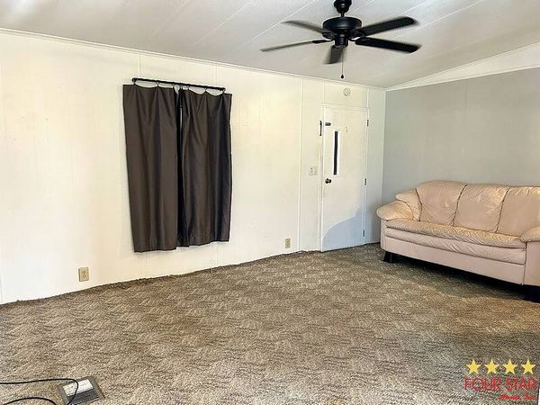22 EL PRESIDENTE BLVD, Leesburg FL 34748