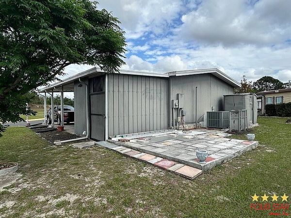 22 EL PRESIDENTE BLVD, Leesburg FL 34748