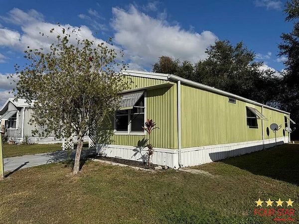 1004 Lakeshore Dr, Lot 34, Wildwood FL 34785