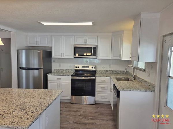 8412 Old Salem Rd, Sarasota FL 34238