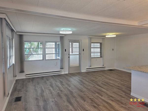 8412 Old Salem Rd, Sarasota FL 34238