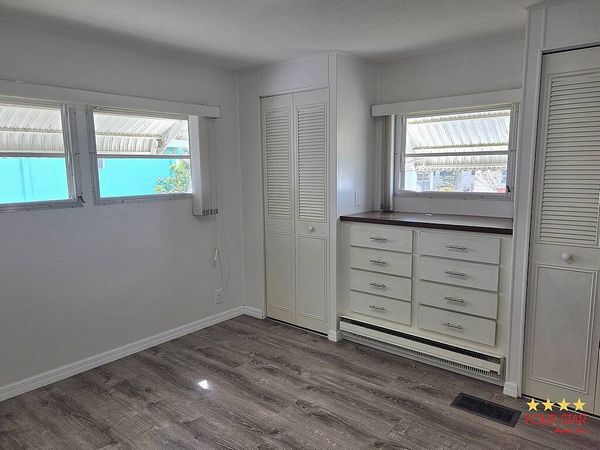 8412 Old Salem Rd, Sarasota FL 34238