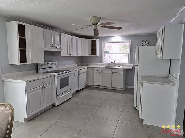 104 Flamingo Dr, Port Orange FL 32127