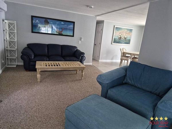 104 Flamingo Dr, Port Orange FL 32127