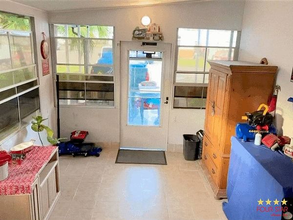 88 PICKERING DR., Kissimmee FL 34746