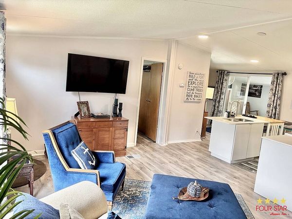 88 PICKERING DR., Kissimmee FL 34746