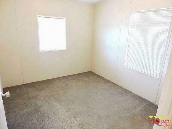 25725 ALICIA DR, Leesburg FL 34748