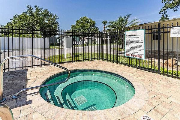 1504 Flora Lee Dr, Leesburg FL 34748