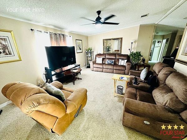 350 Kingslake Dr, DeBary FL 32713