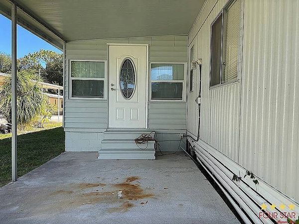 209 Countryside Dr, Orange City FL 32763