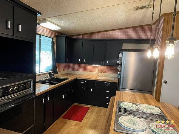 401 Forest Ln, Kissimmee FL 34746