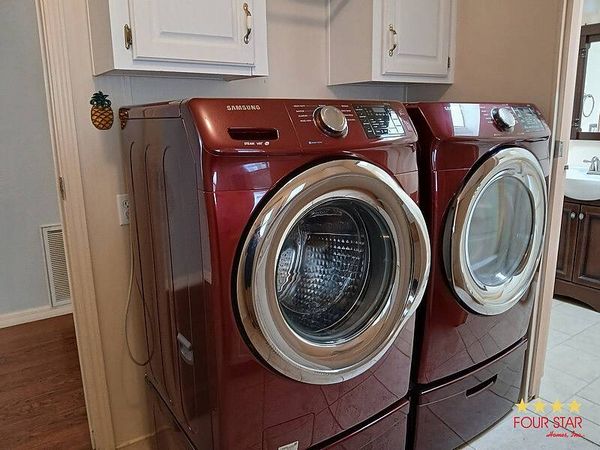 304 Kings Lake Dr, DeBary FL 32713