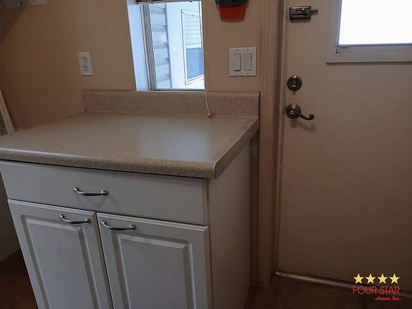 304 Kings Lake Dr, DeBary FL 32713