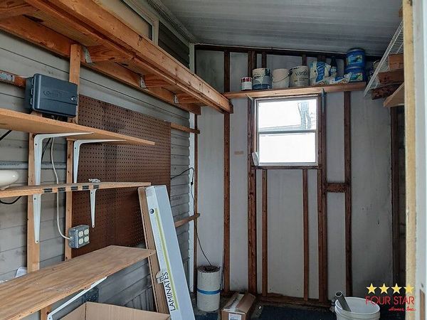 304 Kings Lake Dr, DeBary FL 32713