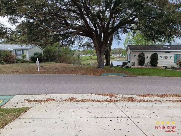 304 Kings Lake Dr, DeBary FL 32713