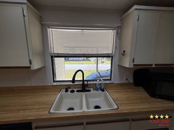 39 Ribbon Falls Dr, Ormond Beach FL 32174