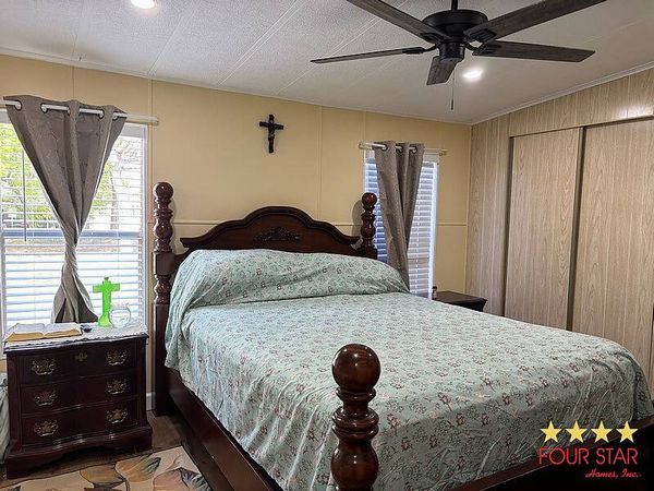 2372 Sandlewood Ln, Orange City FL 32763