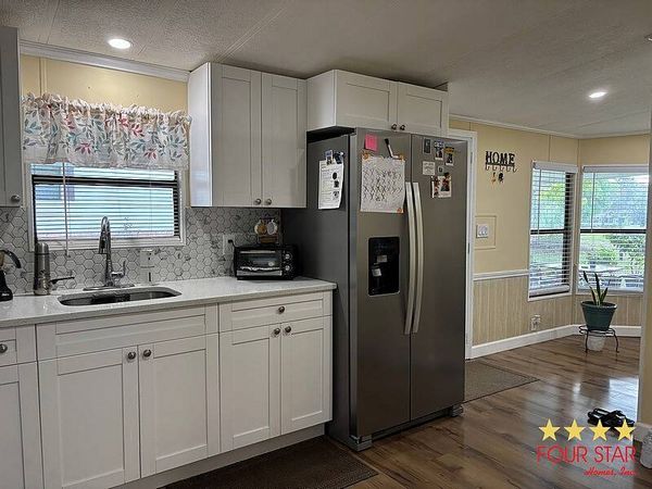 2372 Sandlewood Ln, Orange City FL 32763