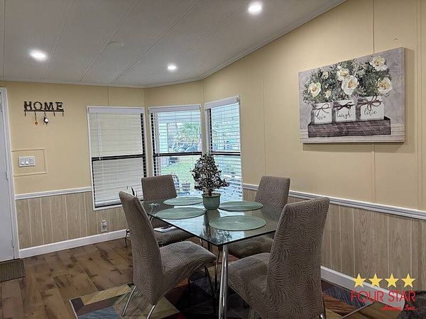 2372 Sandlewood Ln, Orange City FL 32763