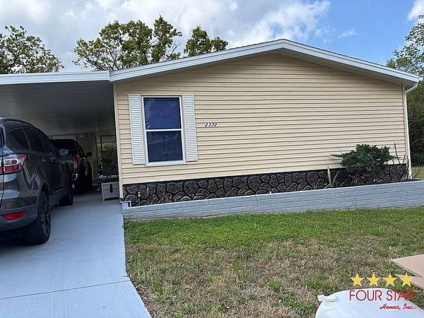 2372 Sandlewood Ln, Orange City FL 32763