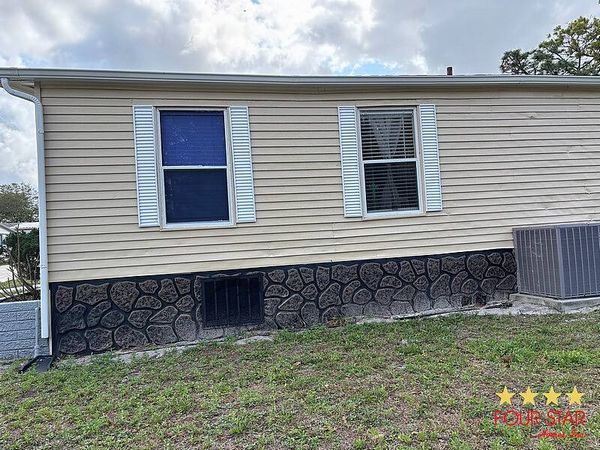 2372 Sandlewood Ln, Orange City FL 32763