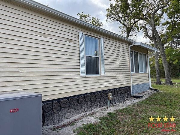 2372 Sandlewood Ln, Orange City FL 32763