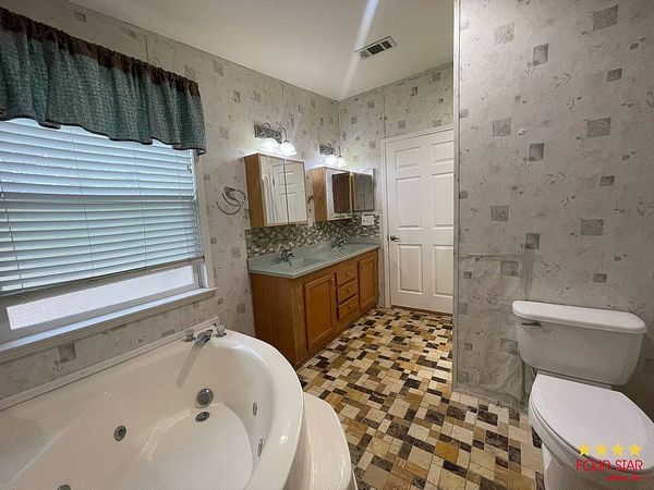 145 Nathan Lane, Orlando FL 32811