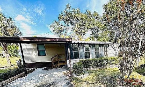 19 Valley Rd , DeLeon Springs FL 32130