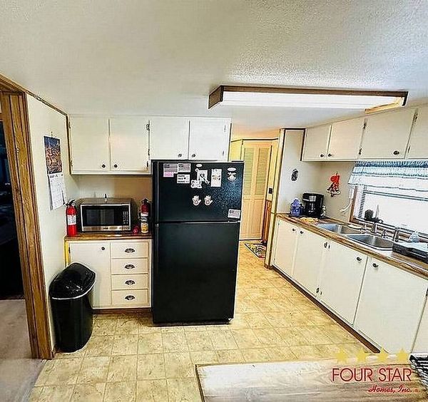 19 Valley Rd , DeLeon Springs FL 32130