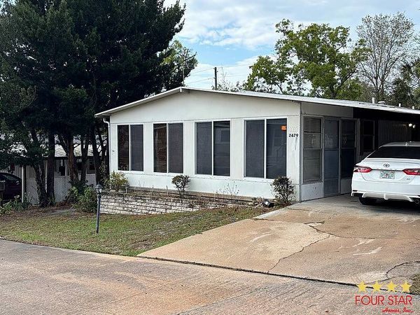 2479 Greenhedge Dr, Orange City FL 32763