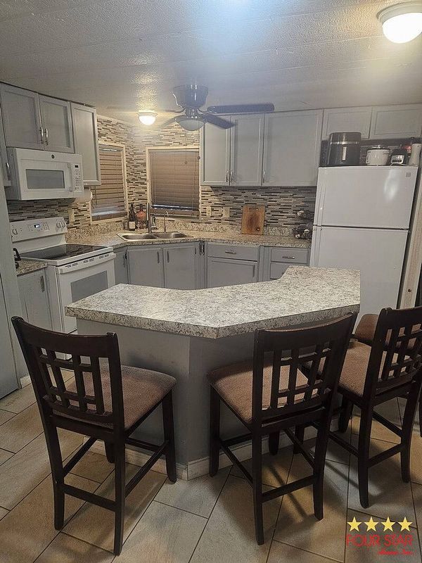 2479 Greenhedge Drive, Orange City FL 32763