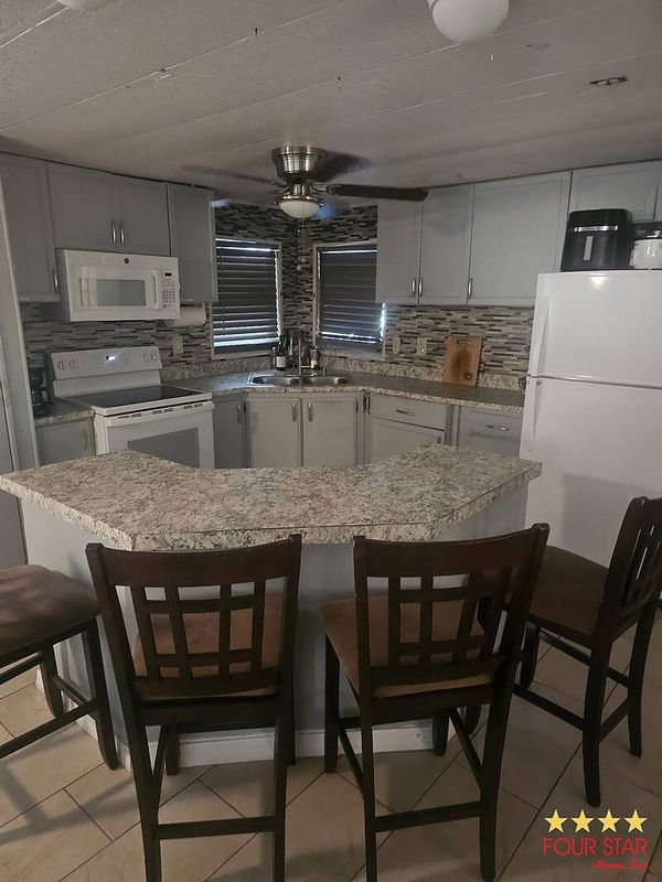 2479 Greenhedge Drive, Orange City FL 32763