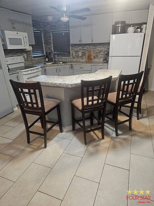 2479 Greenhedge Drive, Orange City FL 32763