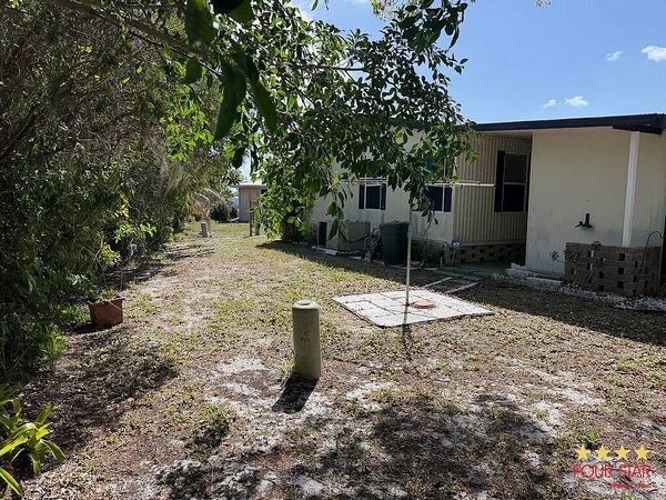 6 Moss Ct, Palmetto FL 34221