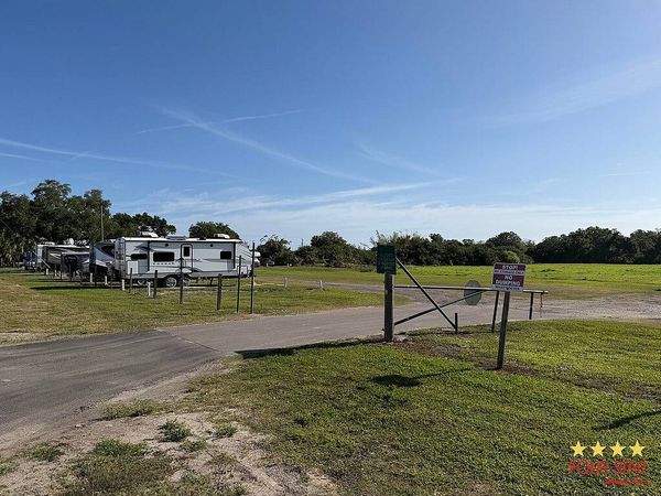 6 Moss Ct, Palmetto FL 34221