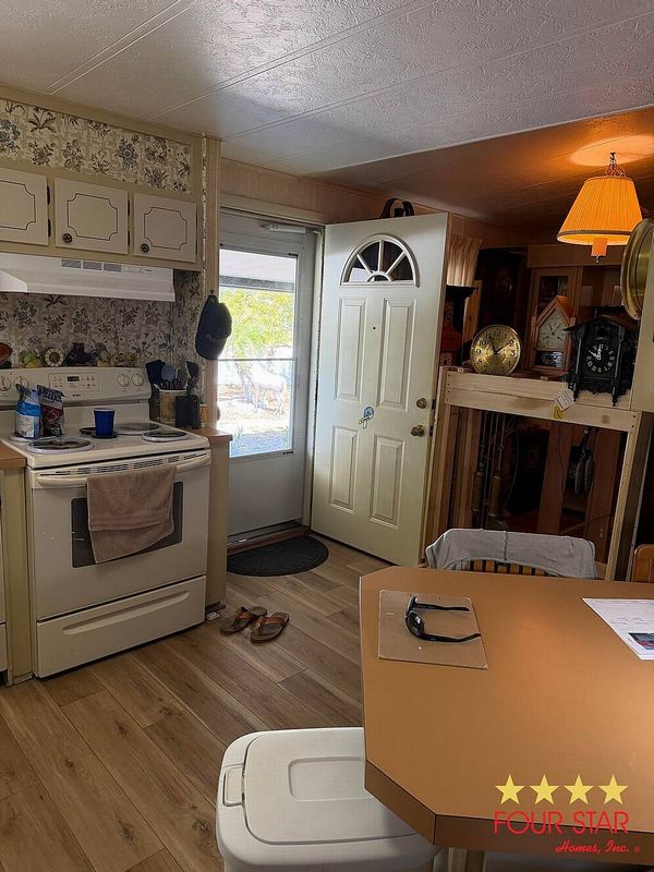 6 Moss Ct, Palmetto FL 34221