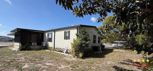 6 Moss Ct, Palmetto FL 34221