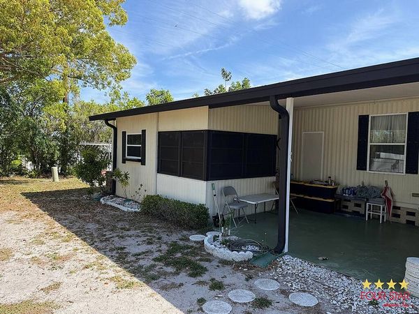 6 Moss Ct, Palmetto FL 34221