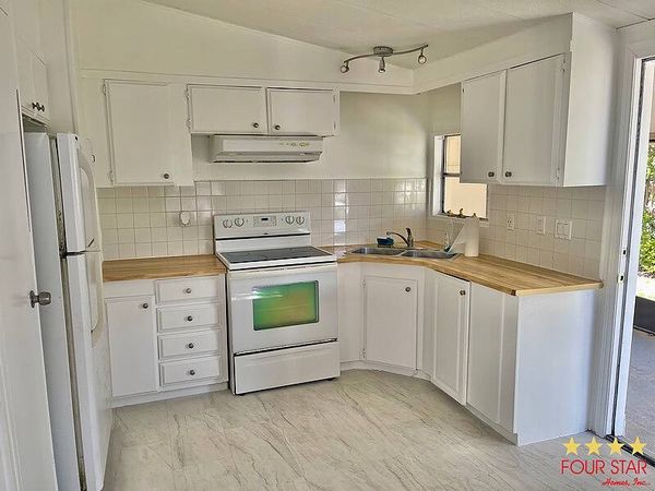80 Pickering Drive, Kissimmee FL 34746