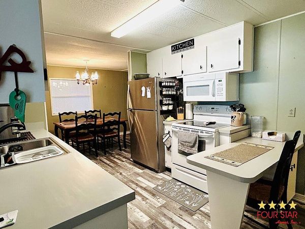 9 KINGS BLVD, Leesburg FL 34748