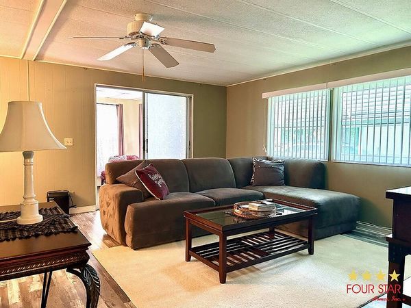 9 KINGS BLVD, Leesburg FL 34748