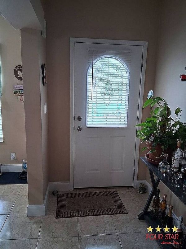 1928 Augusta Rd, Orlando FL 32826