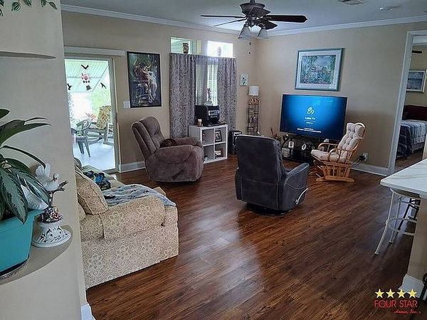 1928 Augusta Rd, Orlando FL 32826