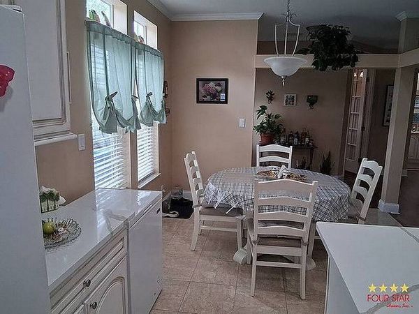 1928 Augusta Rd, Orlando FL 32826