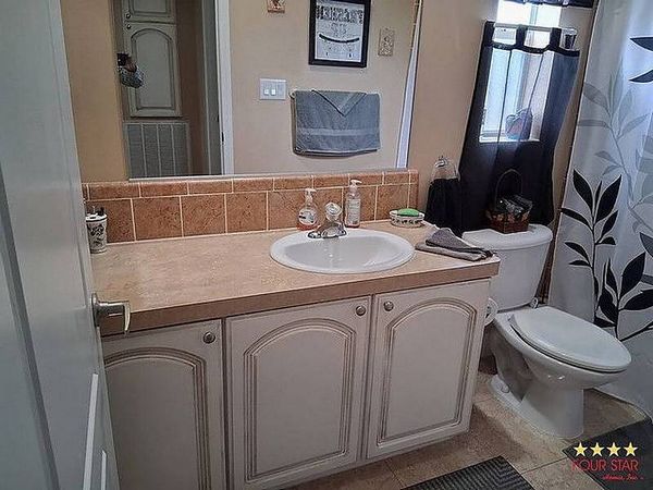 1928 Augusta Rd, Orlando FL 32826