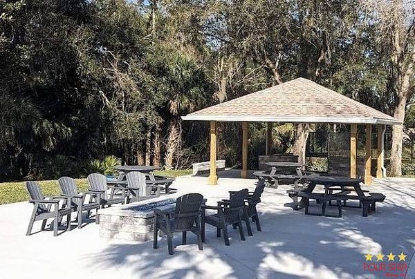 100 Habersham Dr, Flagler Beach FL 32136