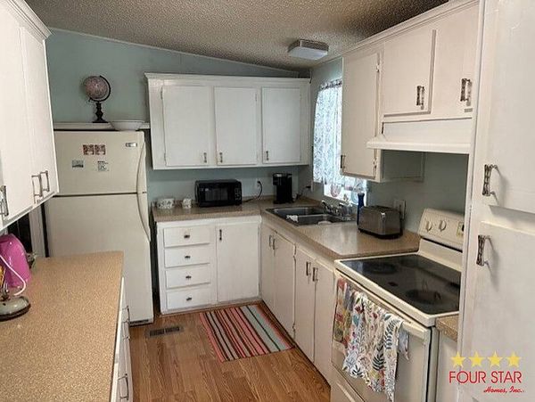 8775 20th Street, Lot 458, Vero Beach FL 32966
