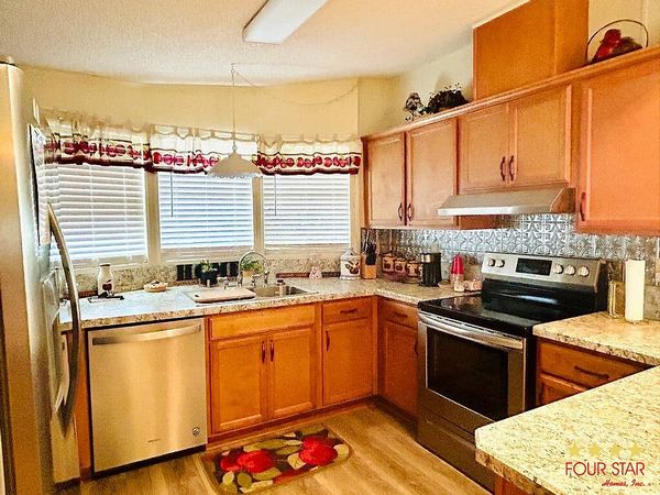 27 BAYBERRY DR, Leesburg FL 34788