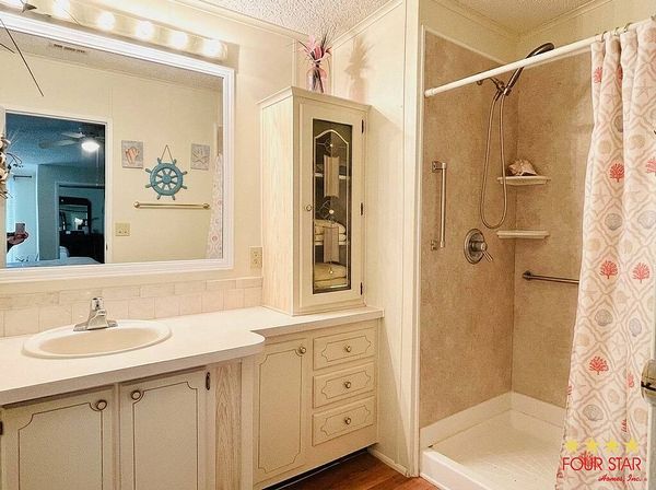 27 BAYBERRY DR, Leesburg FL 34788