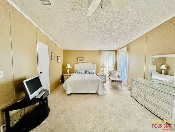 440 La Playa, Edgewater FL 32141